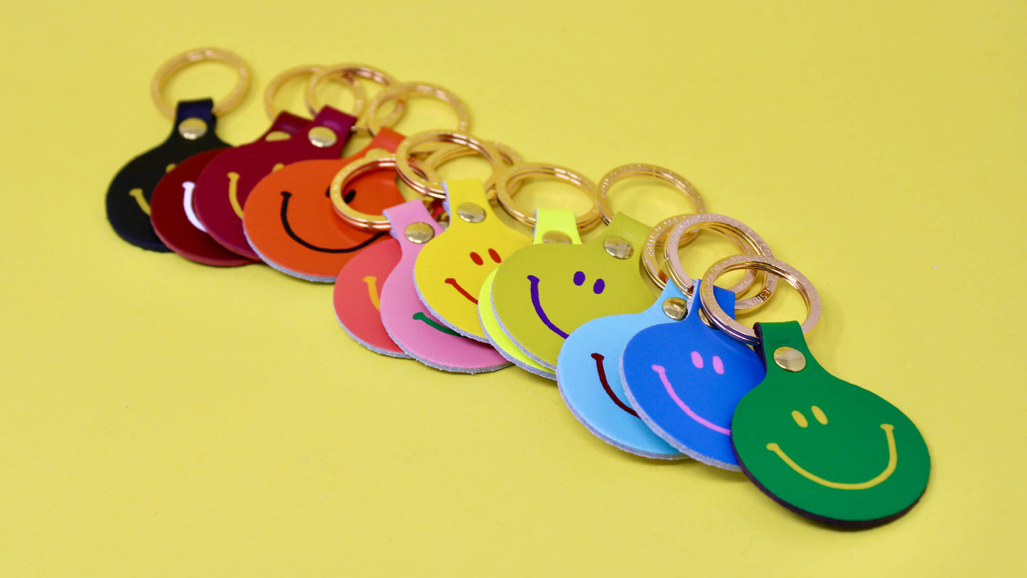 Feeling Lush Smilie Face Key Fob: Yellow
